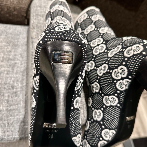 Gucci GG 75mm Knit Ankle Boots Size 7 - Picture 10 of 13
